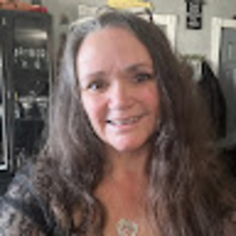 Meet your Posher, Pamela